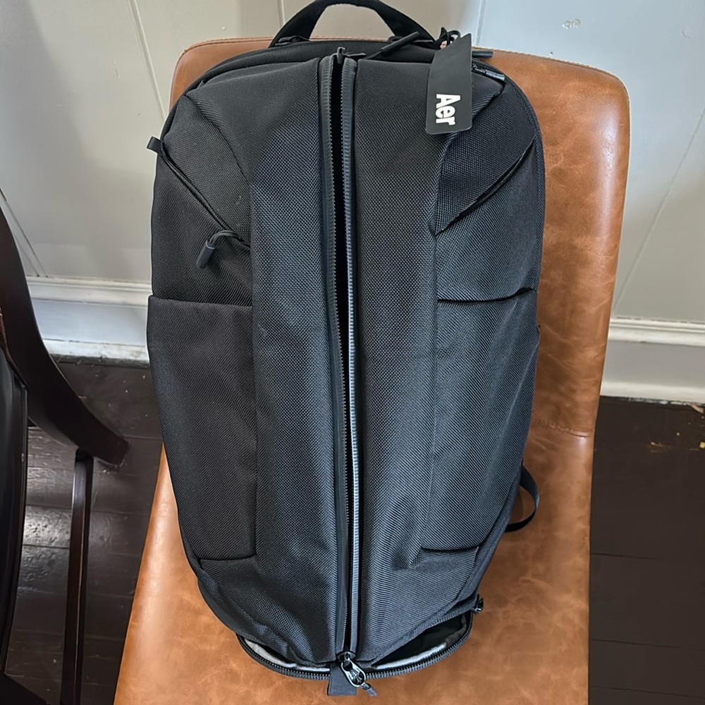 Aer Fitpack v2. Good condition with minor signs of wear!